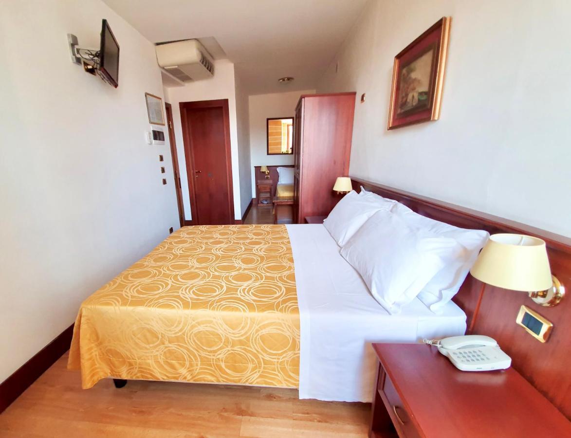 Hotel Aurora Verona Exterior foto